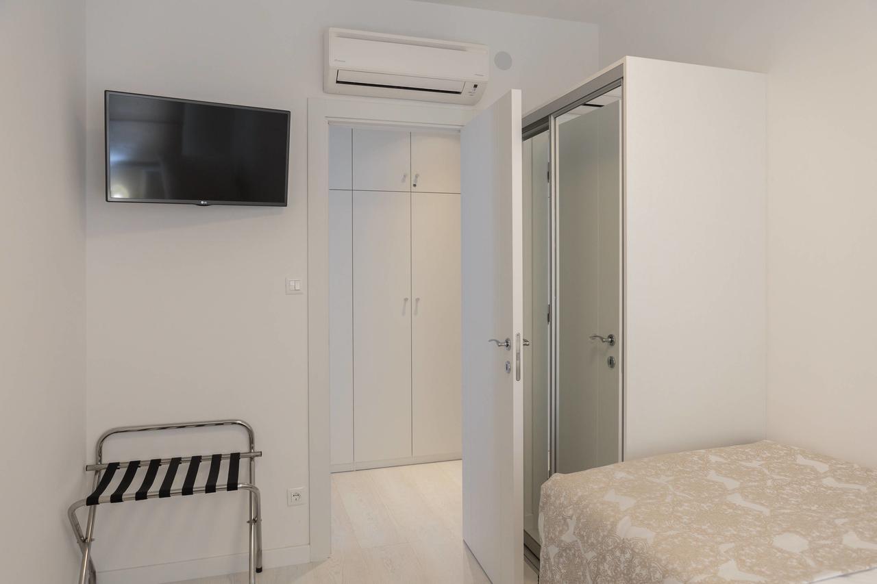 S Luxury Apartments สปลิท ภายนอก รูปภาพ