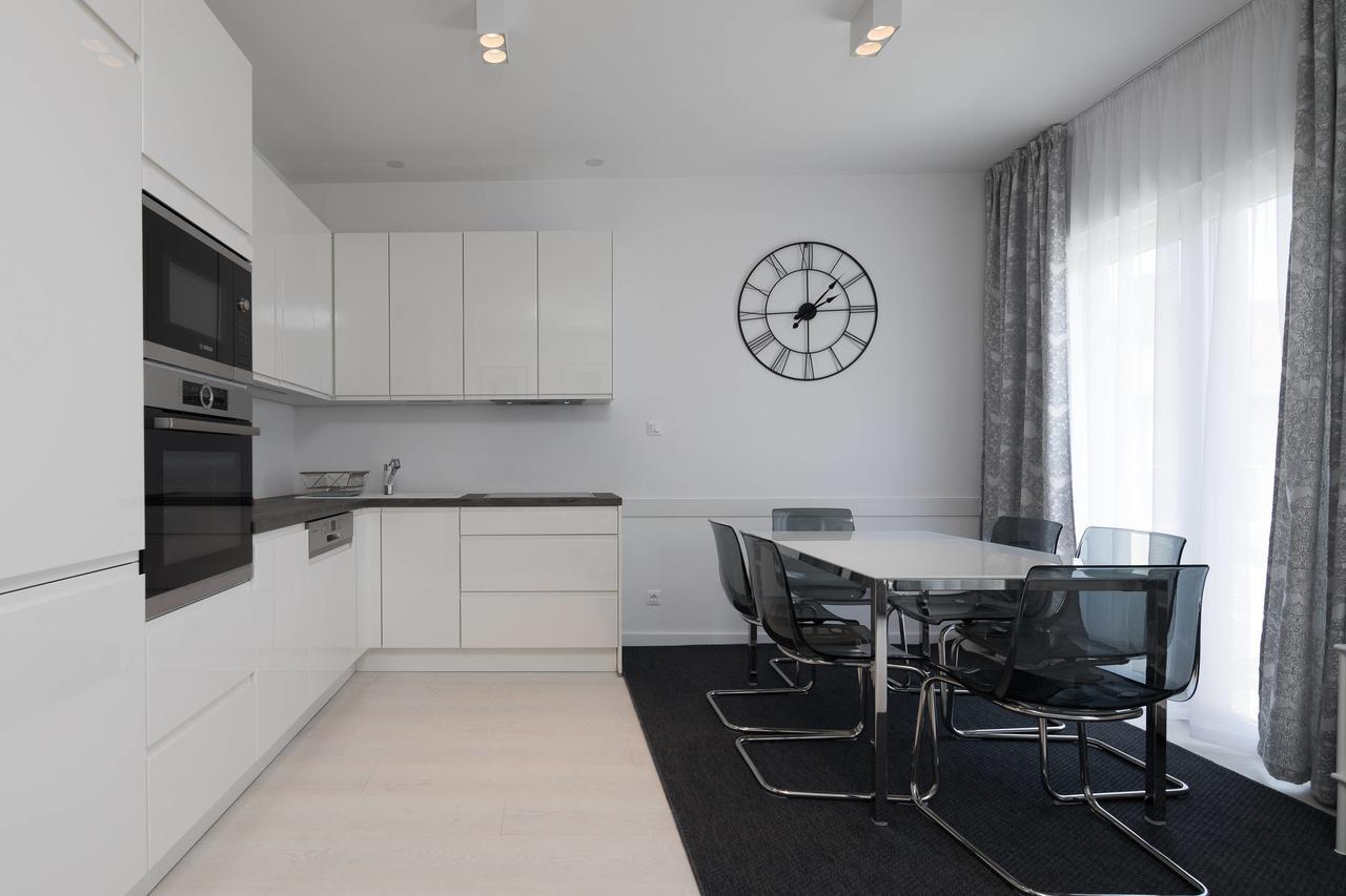 S Luxury Apartments สปลิท ภายนอก รูปภาพ