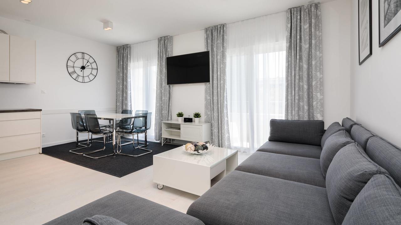 S Luxury Apartments สปลิท ภายนอก รูปภาพ